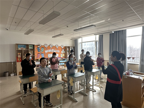 學(xué)唱.jpg 學(xué)唱.jpg